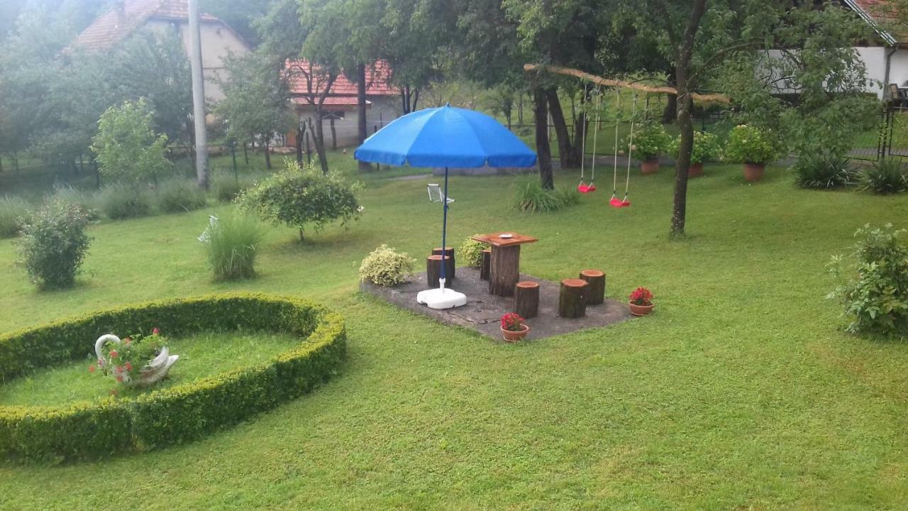 Apartment Karlo Otočac